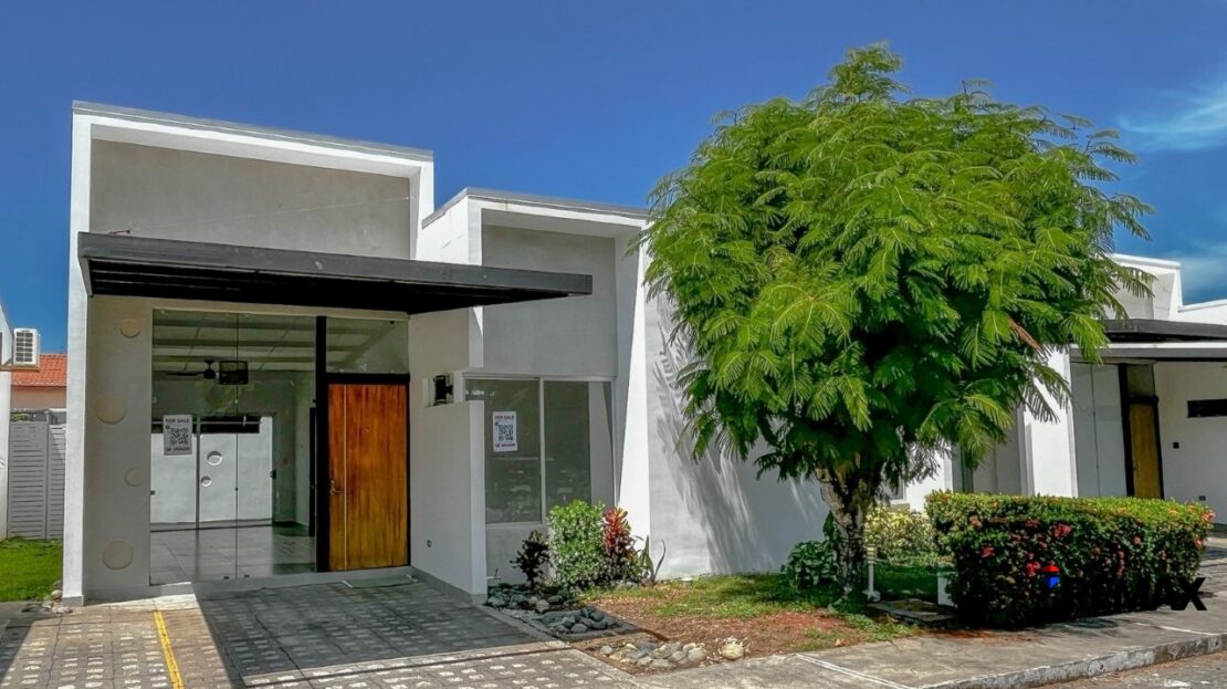 Garabito Central Pacific Costa Rica>Jaco  108583 | Dominique Brousseau Jaco Costa Rica Real Estate Agent