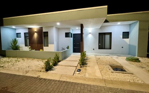 3 Bedroom | 3.5 Bathroom Home in Macao Bejuco