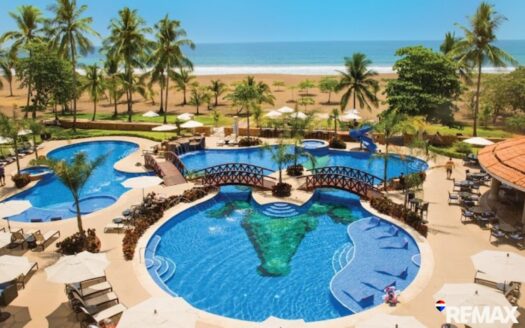 Modern 1-Bedroom Condo on the 11th Floor at Croc’s Casino Resort – Beachfront Luxury in Jaco